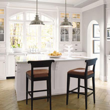 Casual kitchen cabinets by Decora Cabinetry
