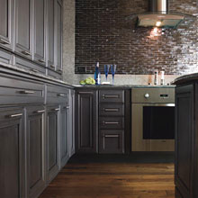 Contemporary kitchen cabinets by Decora Cabinetry